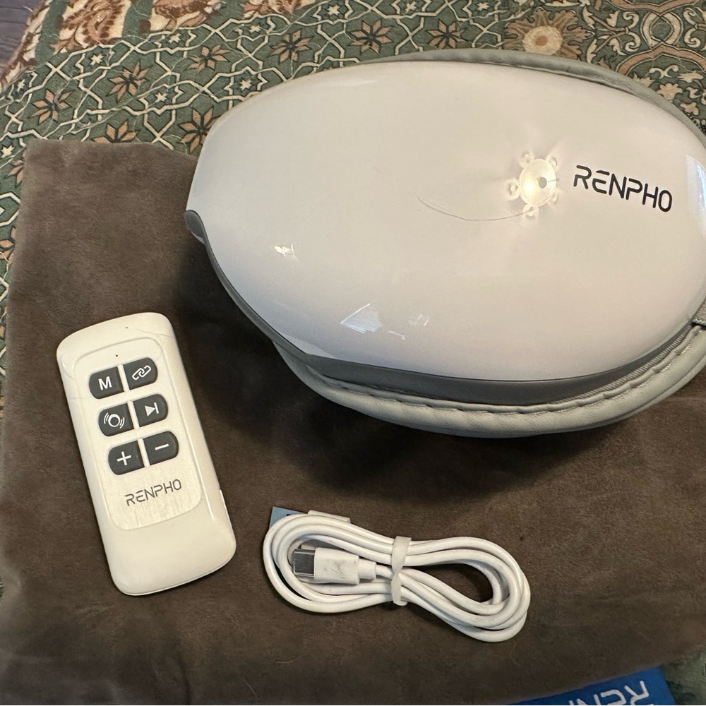 Renpho Bluetooth eye massage mask.